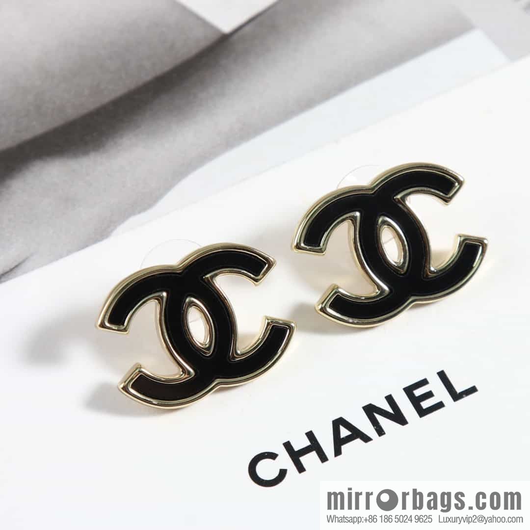New ☑️ Chanel C1 double c three-color stud earrings