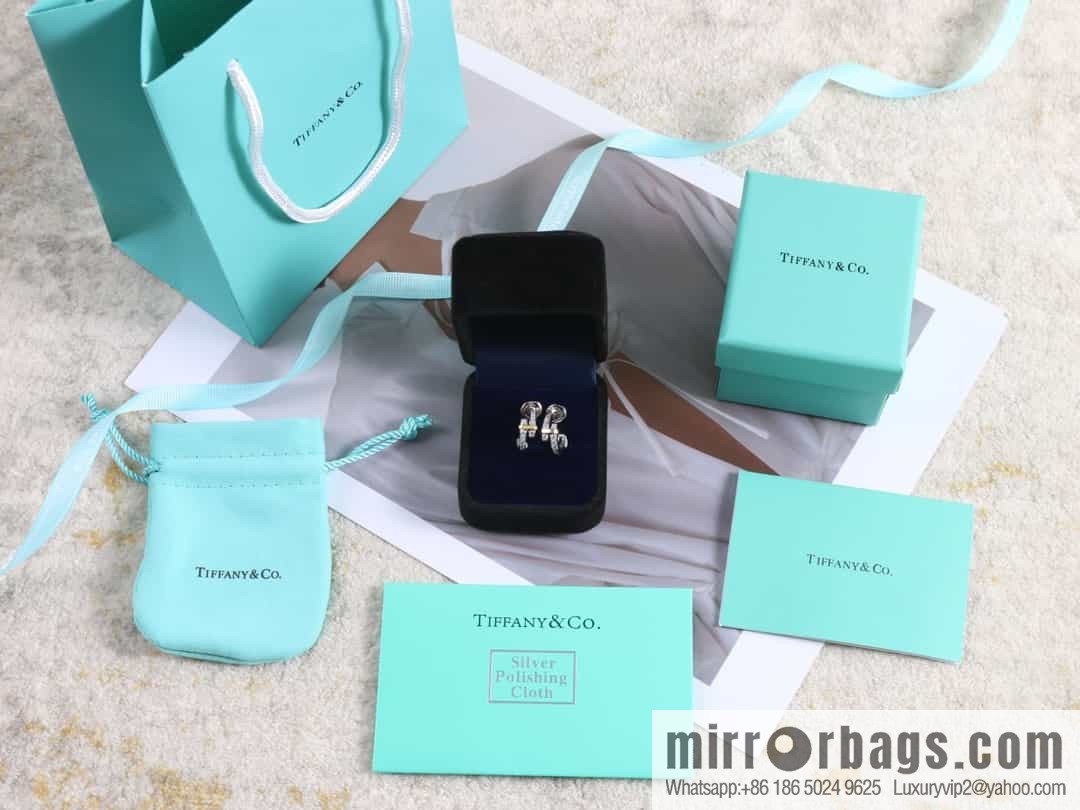 New ☑️ TIFFANY & Co. Tiffany Edge series color separation necklace, ring, bracelet, stud earrings