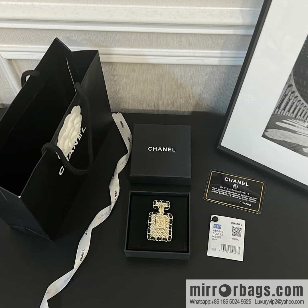 New ☑️ Chanel double c perfume bottle black leather rope brooch