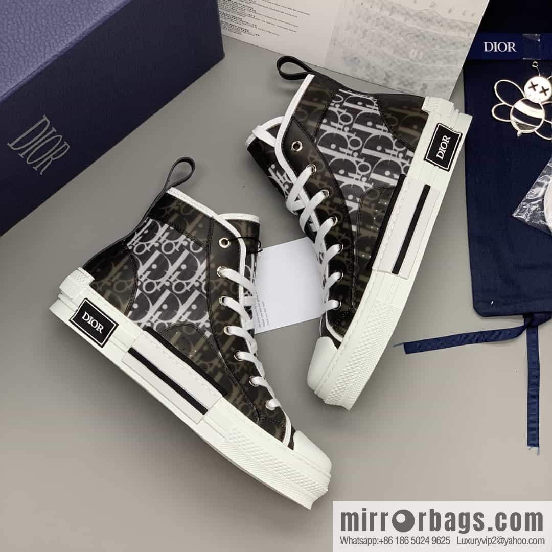 Dior uses black transparent mesh to carefully make B23 high-top shoes