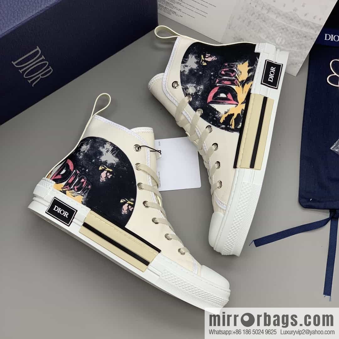 Dior uses black transparent mesh to carefully make B23 high-top shoes