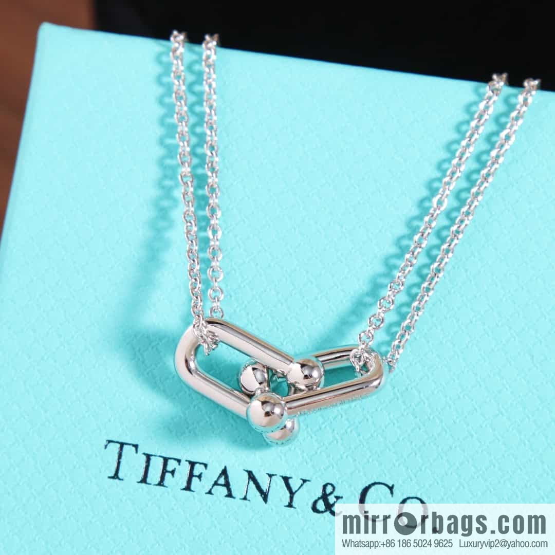 New ☑️ Tiffany & Co. Tiffany HardWear Double Ring Horseshoe Buckle Necklace