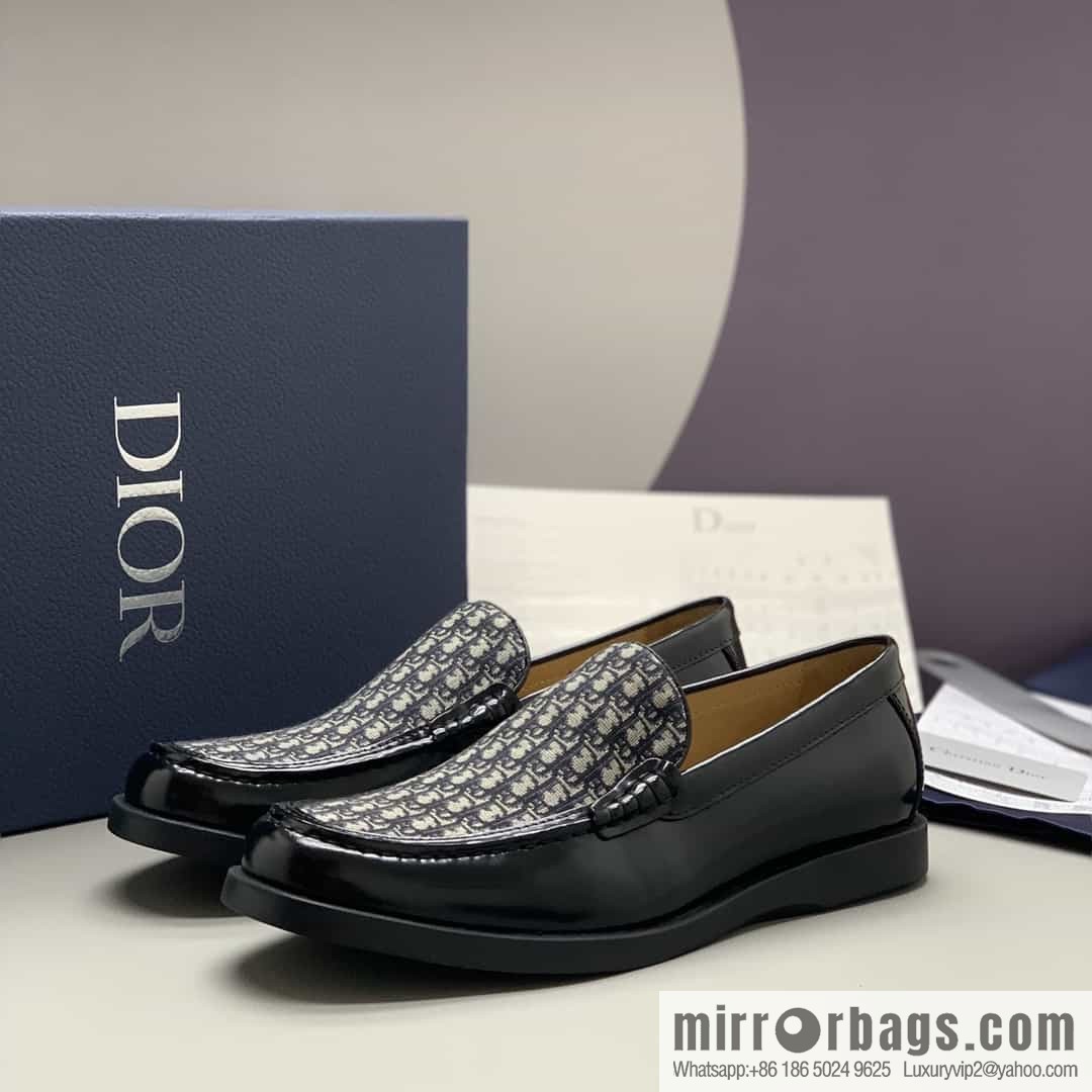 Dior men's loafers crafted in black smooth cow leather (fabric)