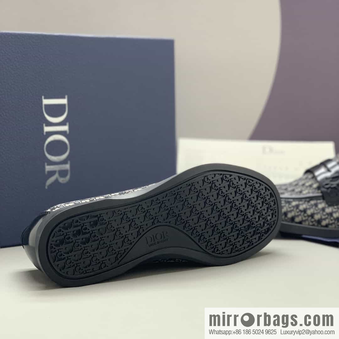 Dior men's loafers crafted in black smooth cow leather (fabric)