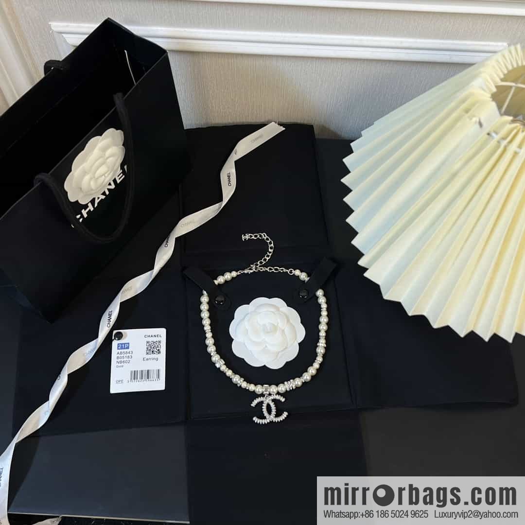 New ☑️ Chanel Full Diamond Double C Pearl Necklace