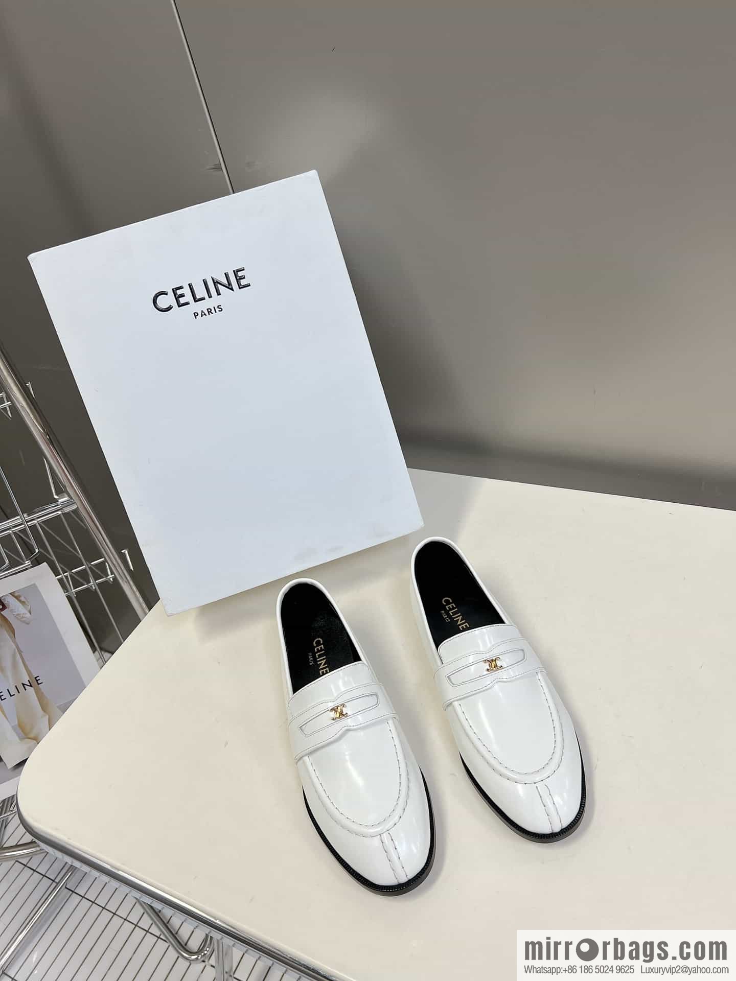 CELINEl Celine loafers Caesar door buckle series casual small leather shoes