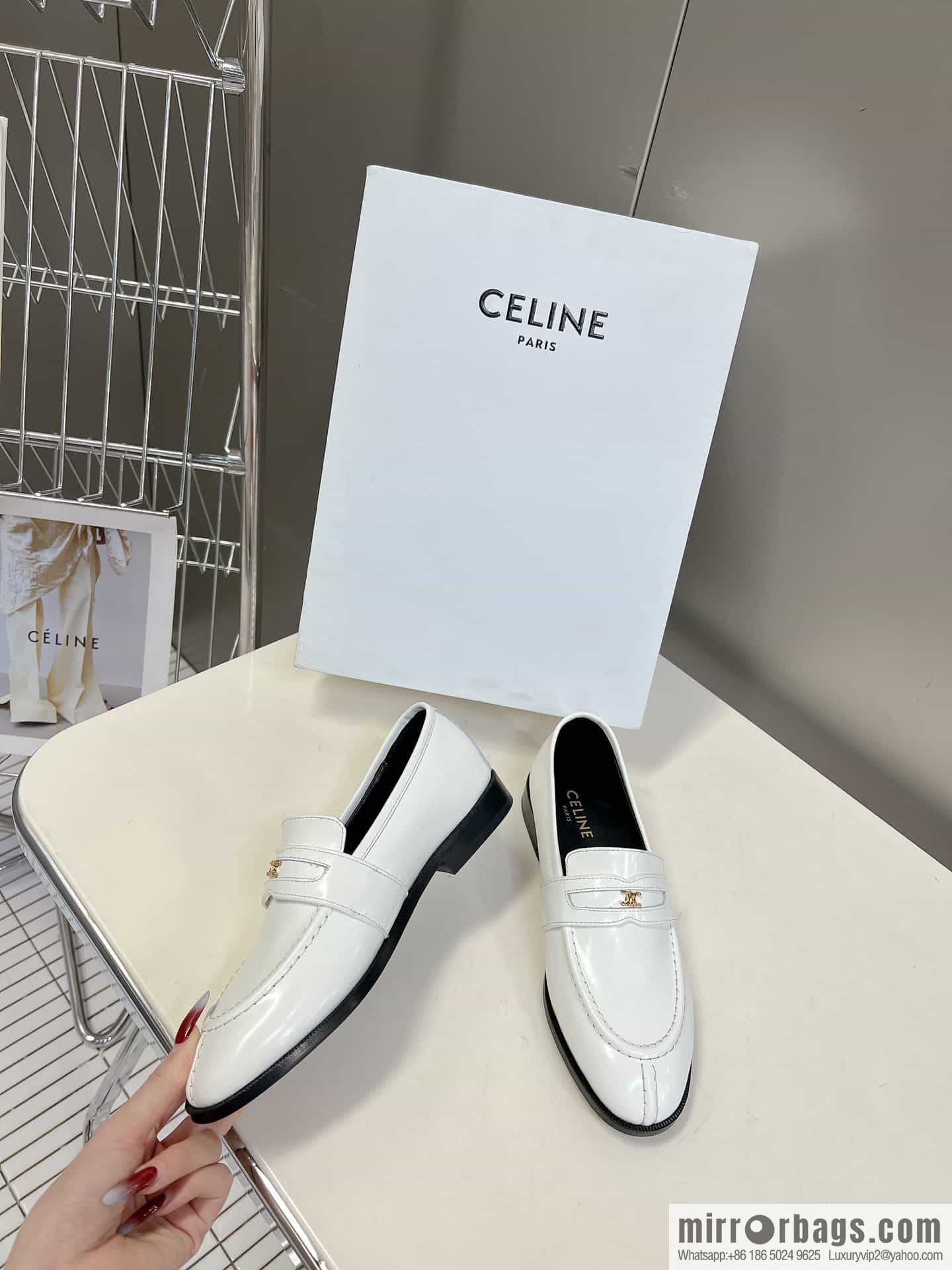 CELINEl Celine loafers Caesar door buckle series casual small leather shoes