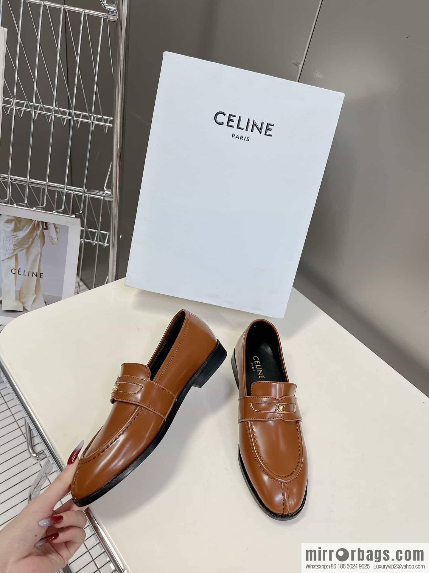 CELINEl Celine loafers Caesar door buckle series casual small leather shoes