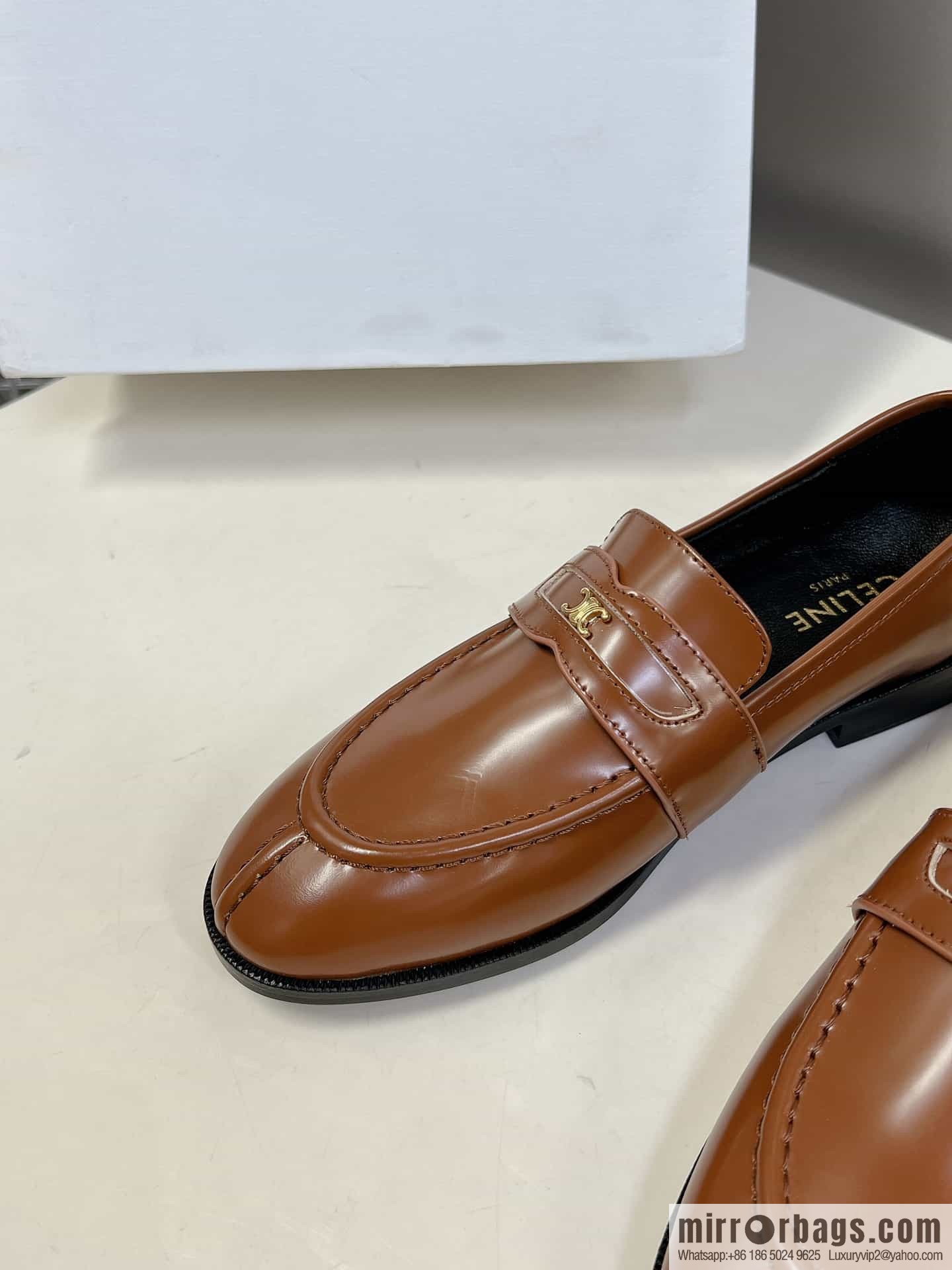 CELINEl Celine loafers Caesar door buckle series casual small leather shoes