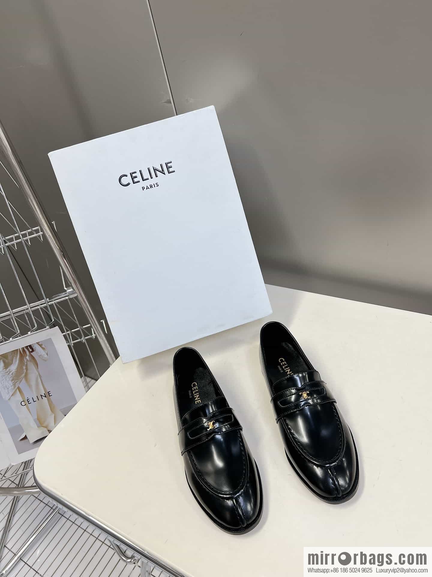 CELINEl Celine loafers Caesar door buckle series casual small leather shoes