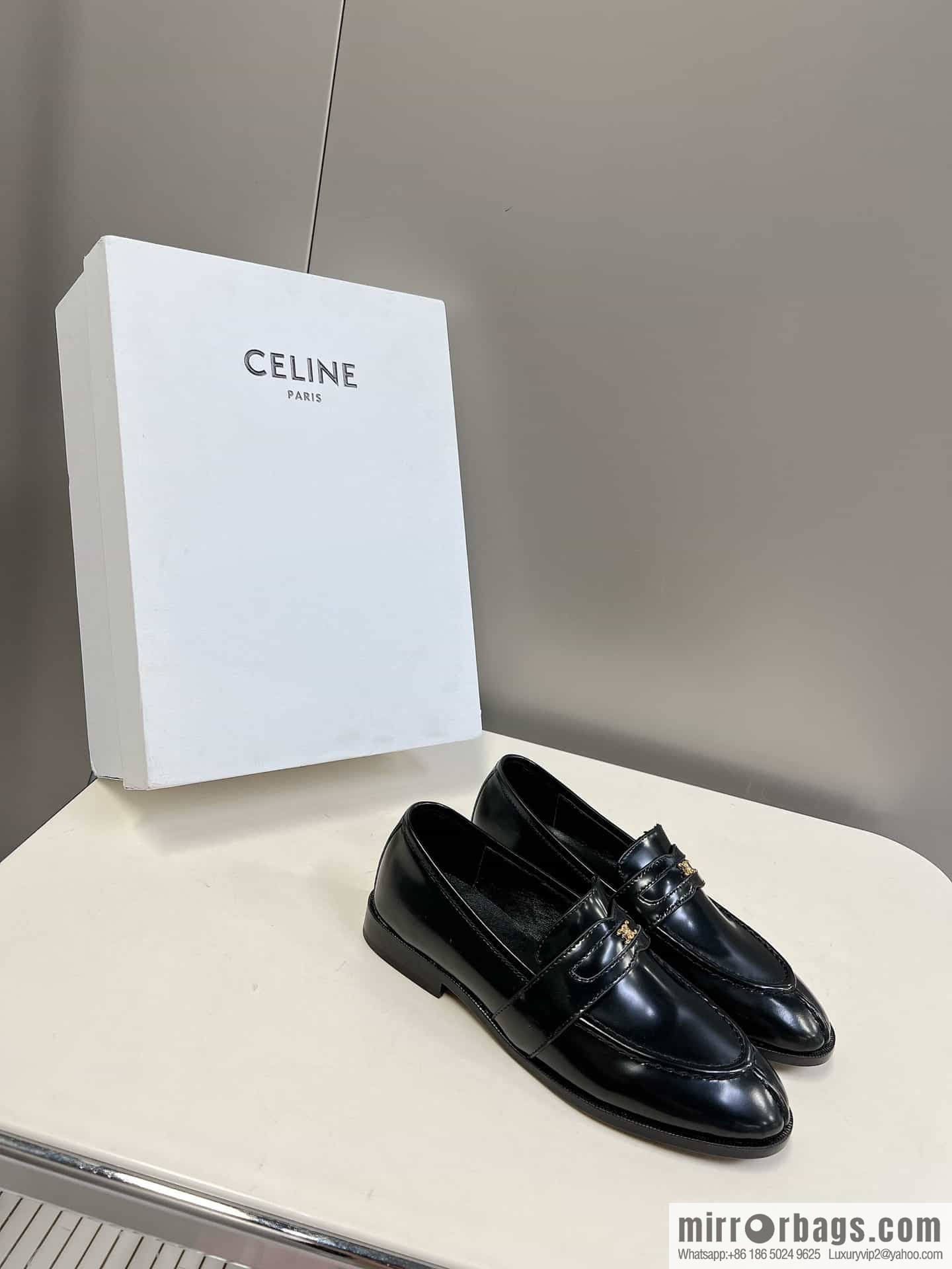 CELINEl Celine loafers Caesar door buckle series casual small leather shoes