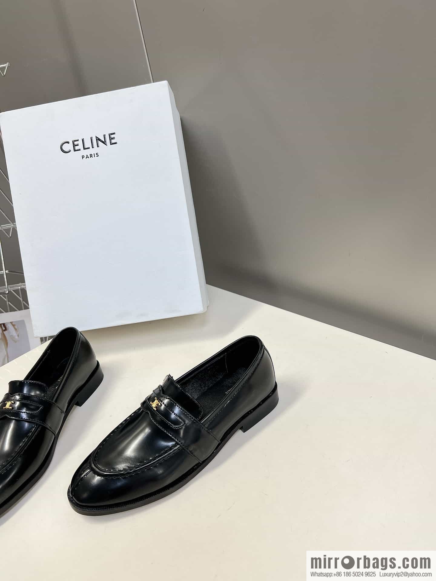 CELINEl Celine loafers Caesar door buckle series casual small leather shoes