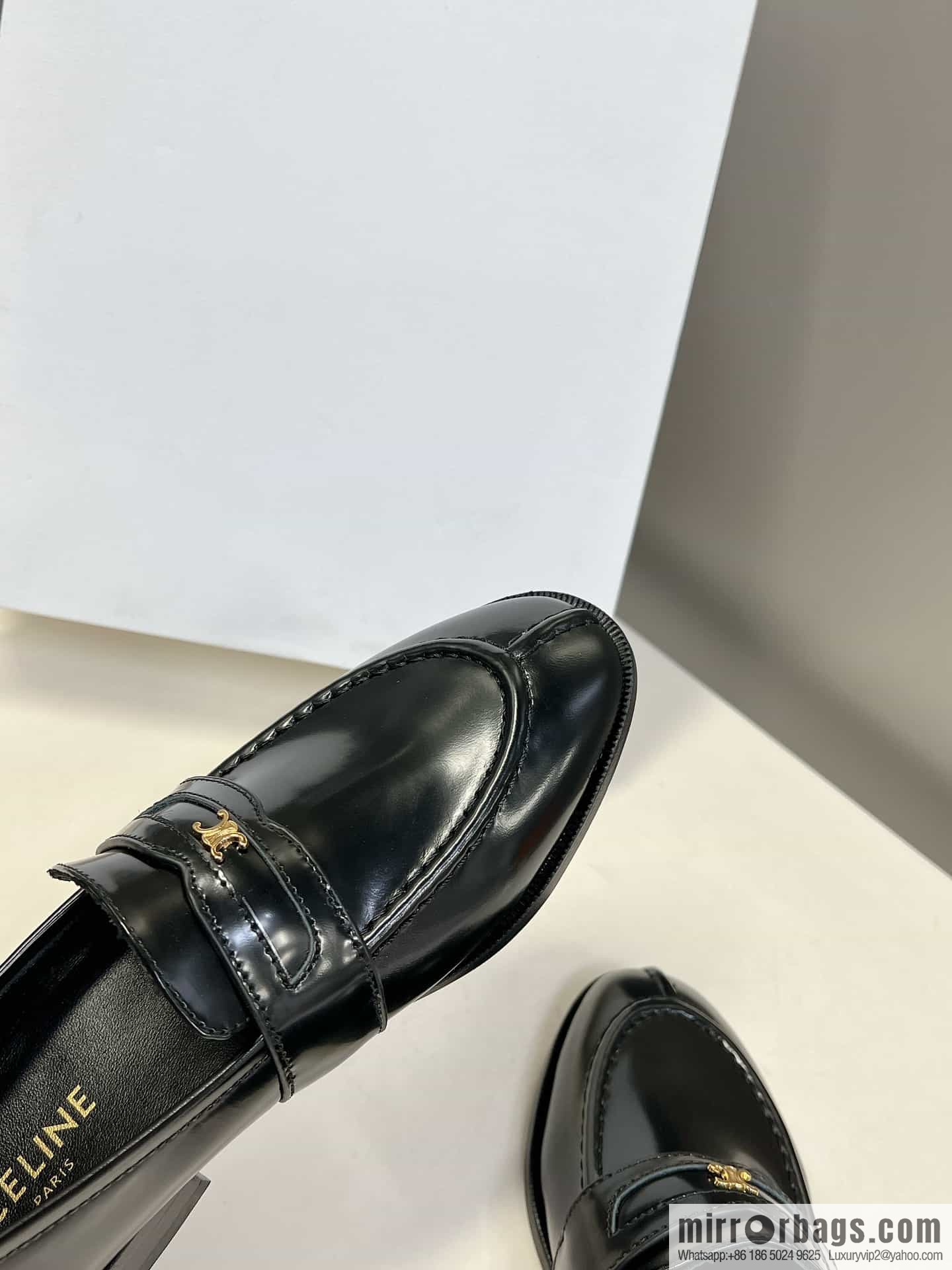 CELINEl Celine loafers Caesar door buckle series casual small leather shoes