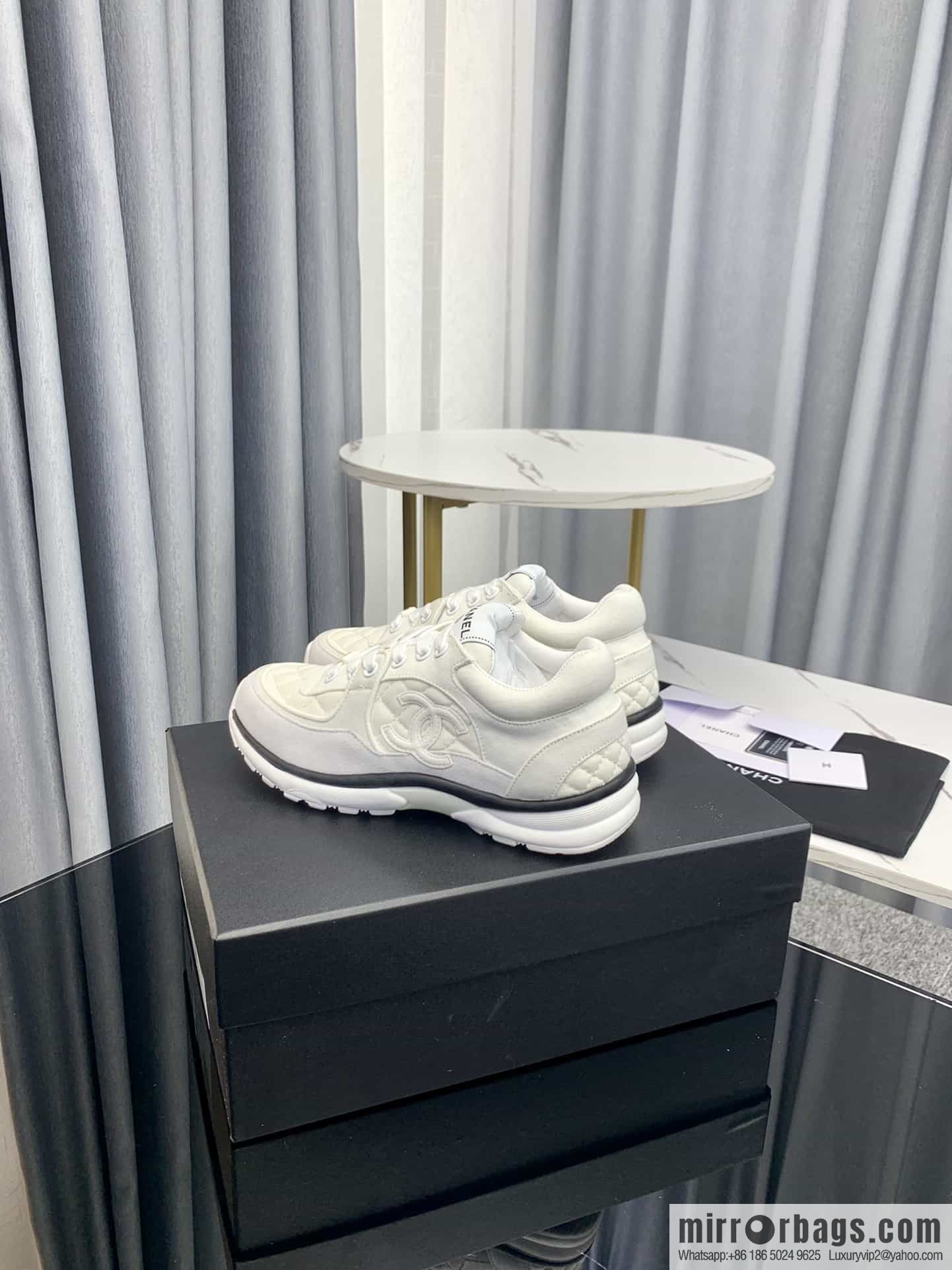 Chanel Chanel's latest suede panda shoes casual sneakers skate shoes