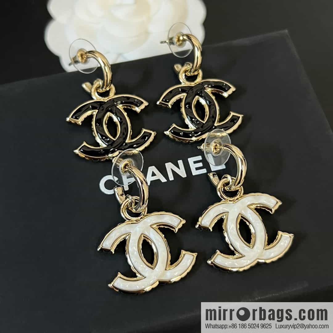 New ☑️ Chanel c2 double c stud earrings