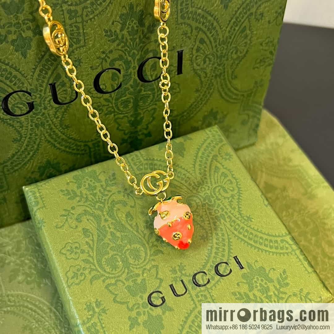 New Gucci Gucci strawberry 🍓 double G necklace stud earrings