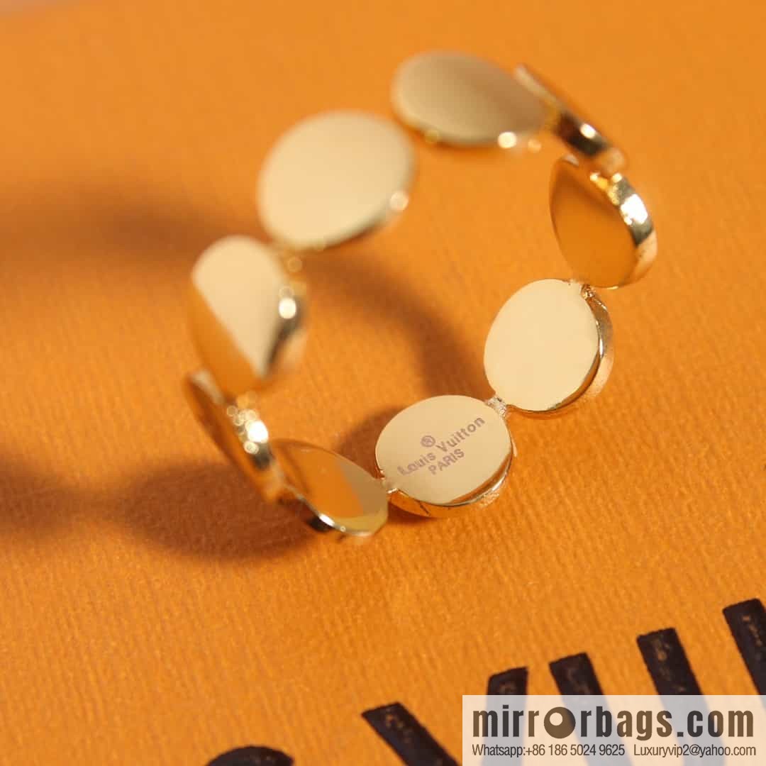 Louis Vuitton Louis Vuitton three-piece LV FUTURA ring