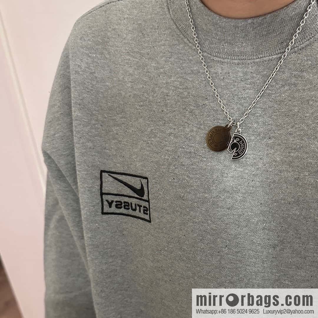 HERMES Carrousel Buffalo Horn OT Necklace