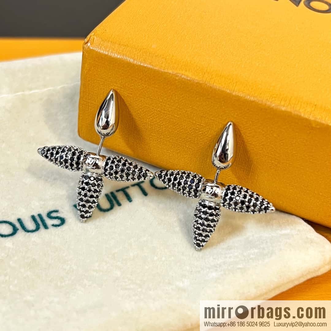 Louis Vuitton Louis Vuitton LV Macro Floral, stud earrings