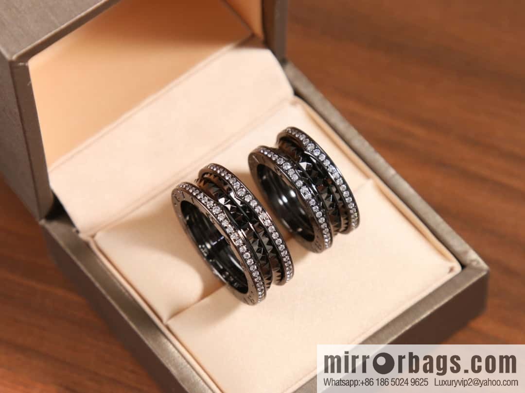 BVLGARI's new double-row diamond black willow ring