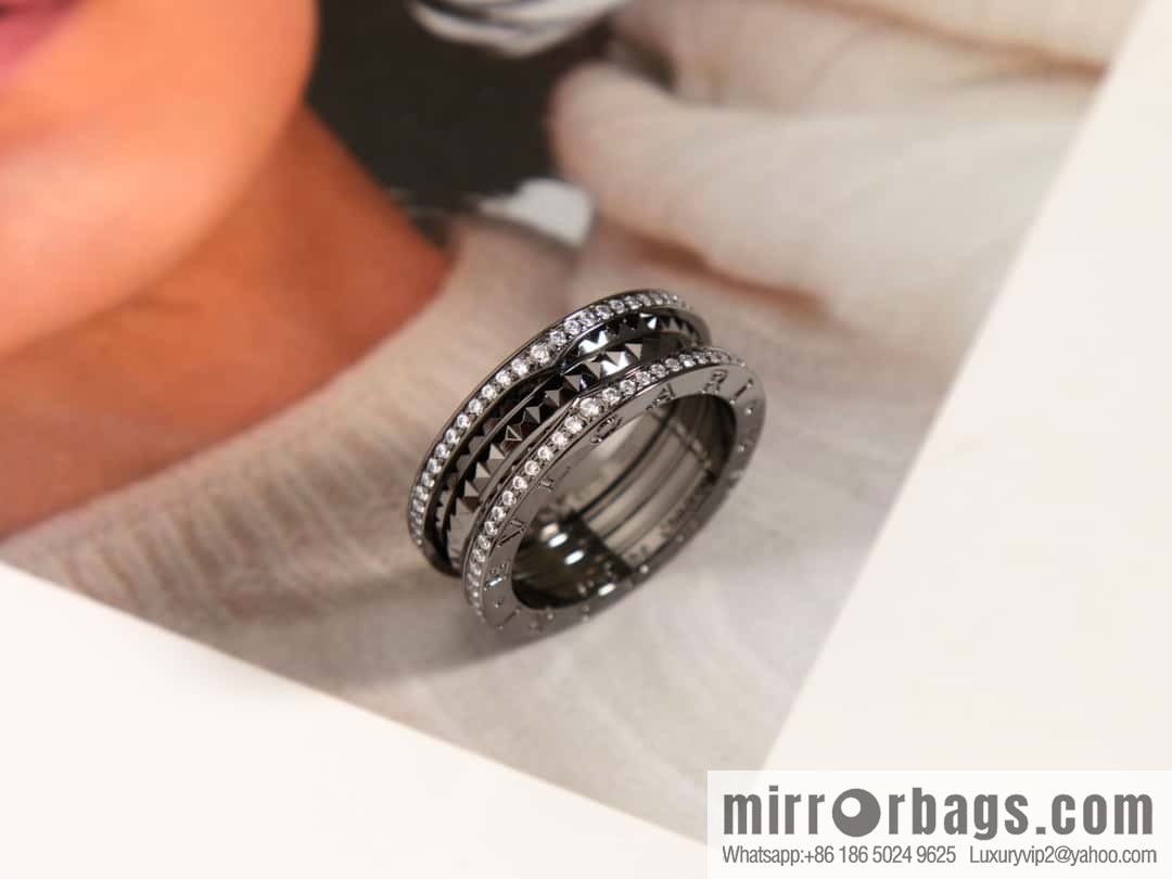 BVLGARI's new double-row diamond black willow ring