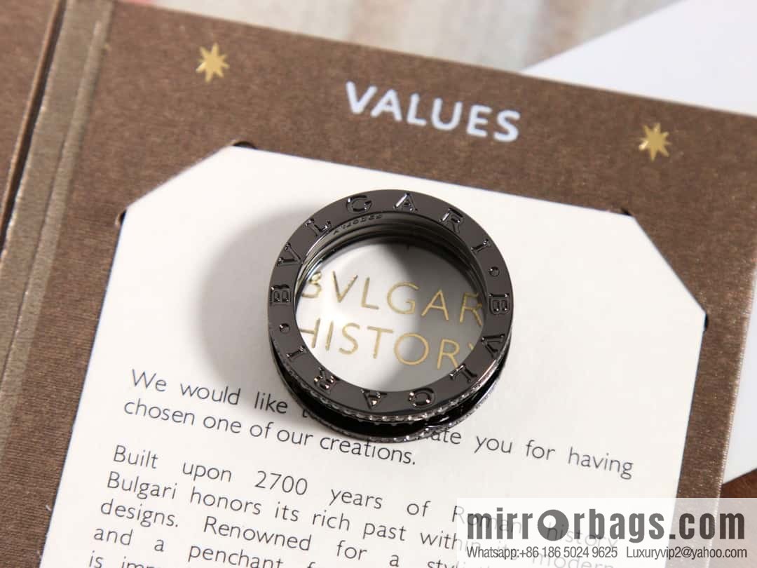 BVLGARI's new double-row diamond black willow ring
