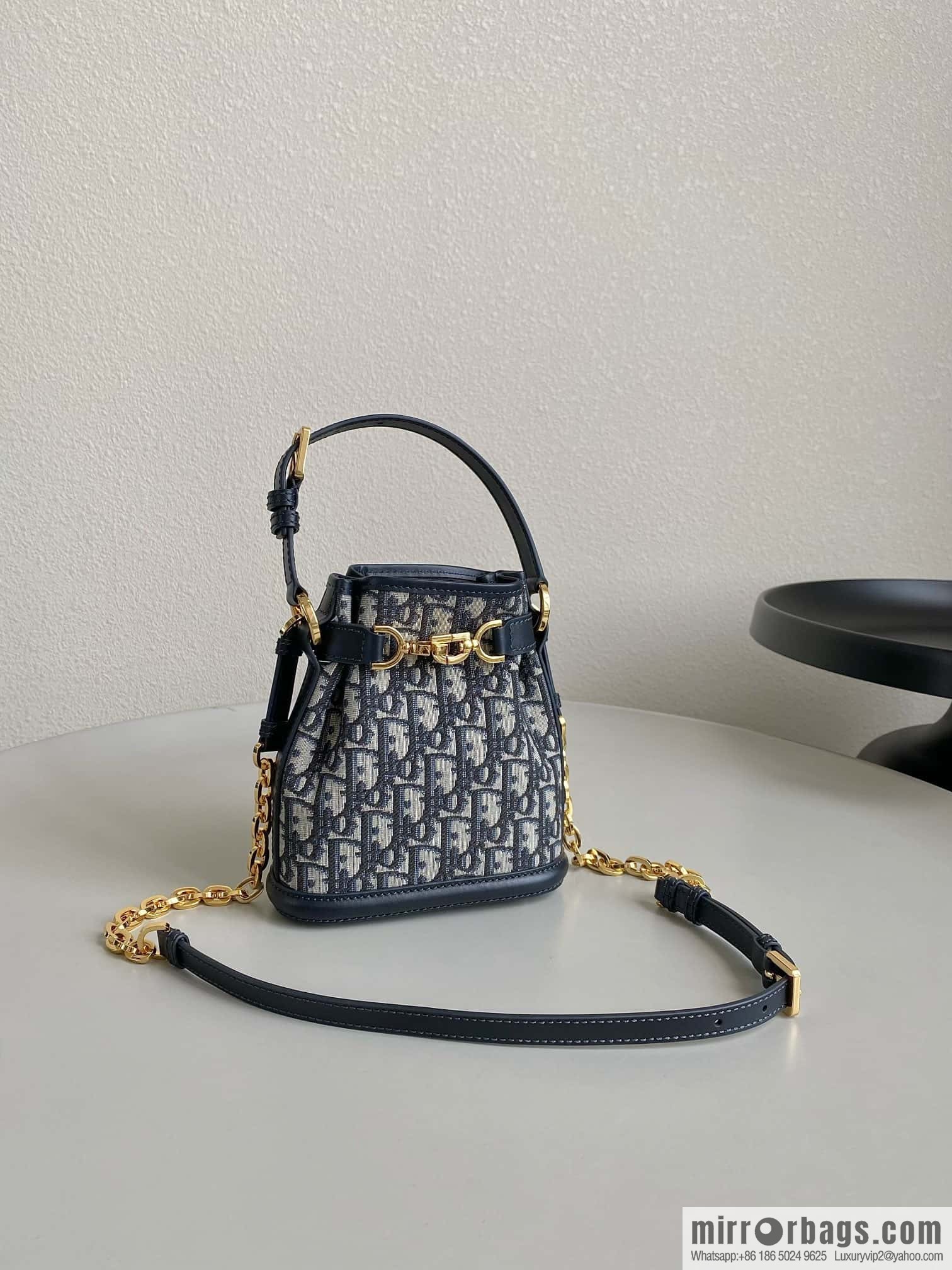 Small C'EST DIOR handbag M2272UTZQ_M928