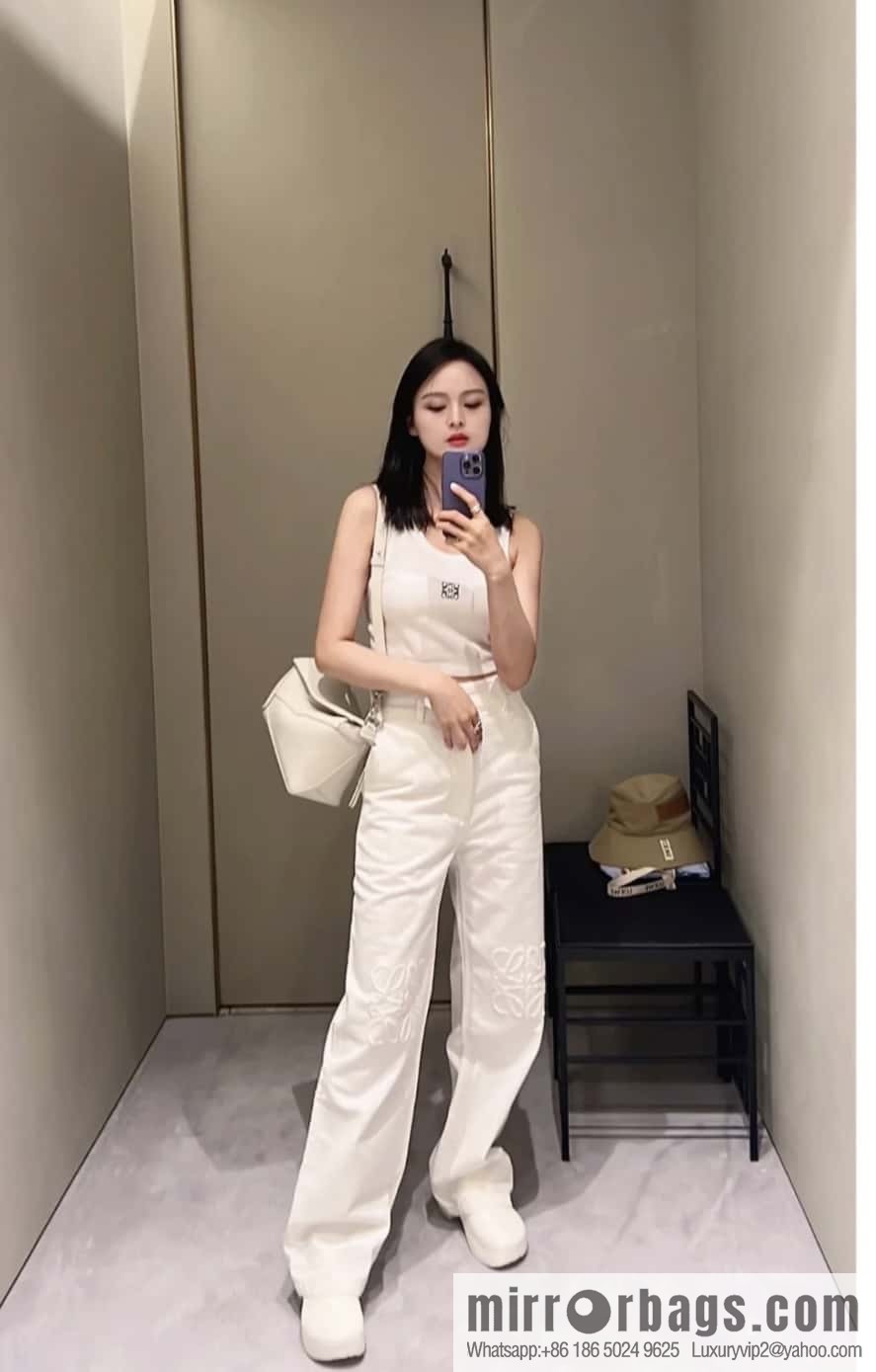 LOEWE Puzzle 24CM bag leather small geometric bag 0681 white