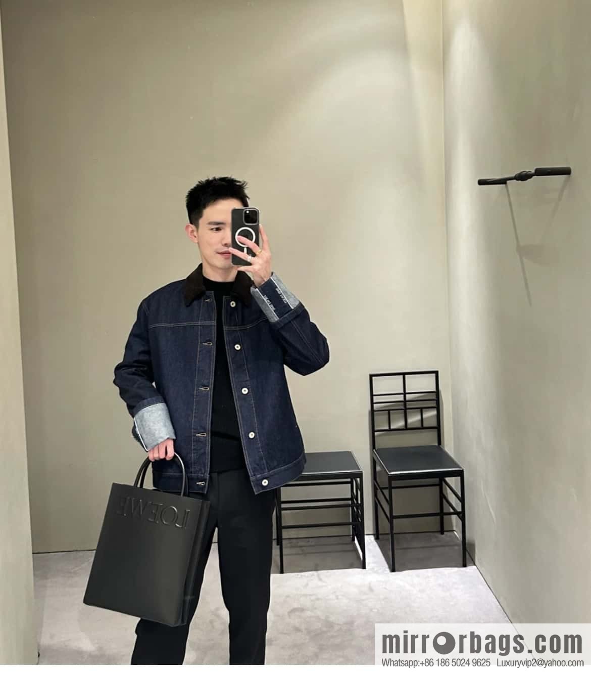 LOEWE latest show A4 tote bag tote bag 0690