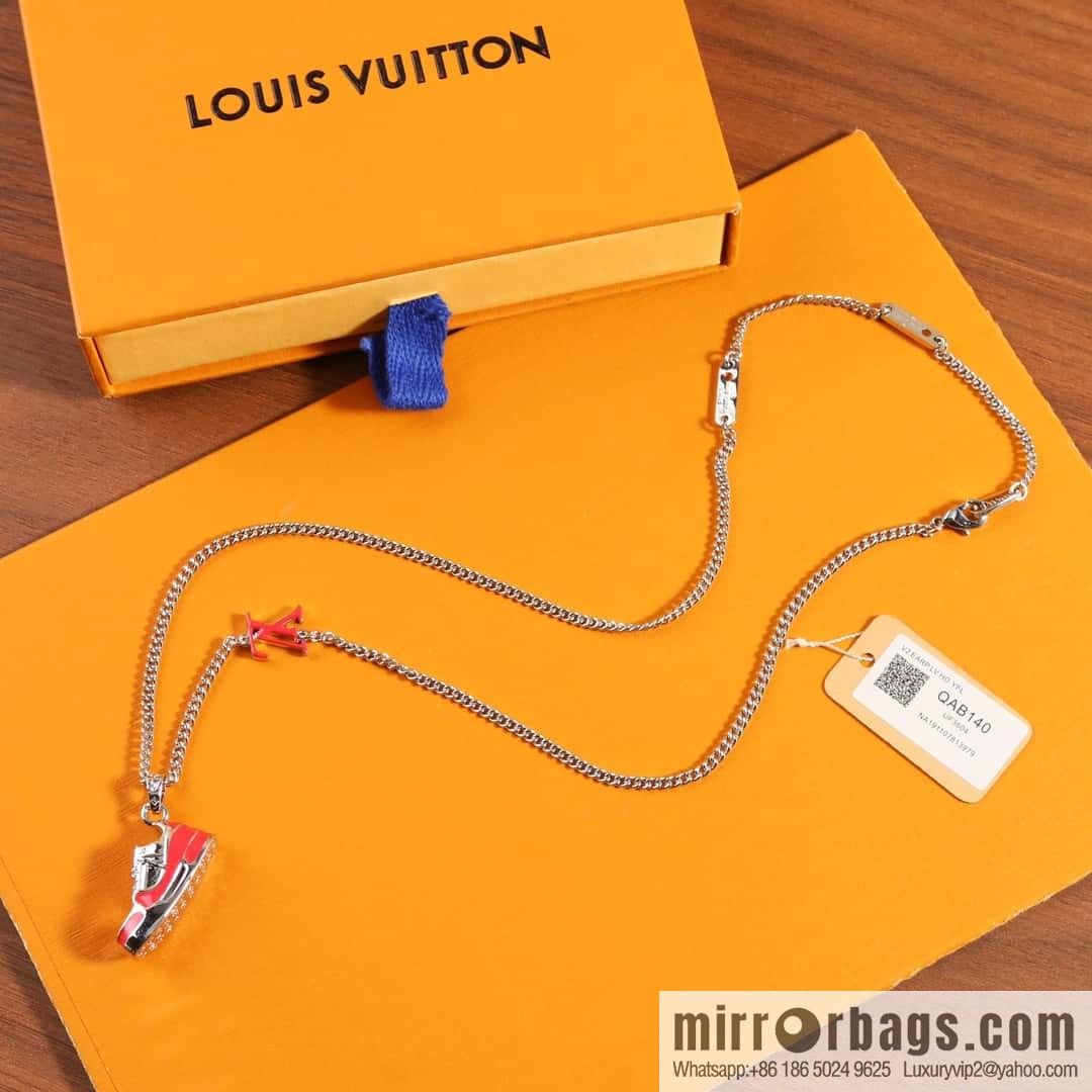 Louis Vuitton Louis Vuitton IV TRAINER sneaker necklace