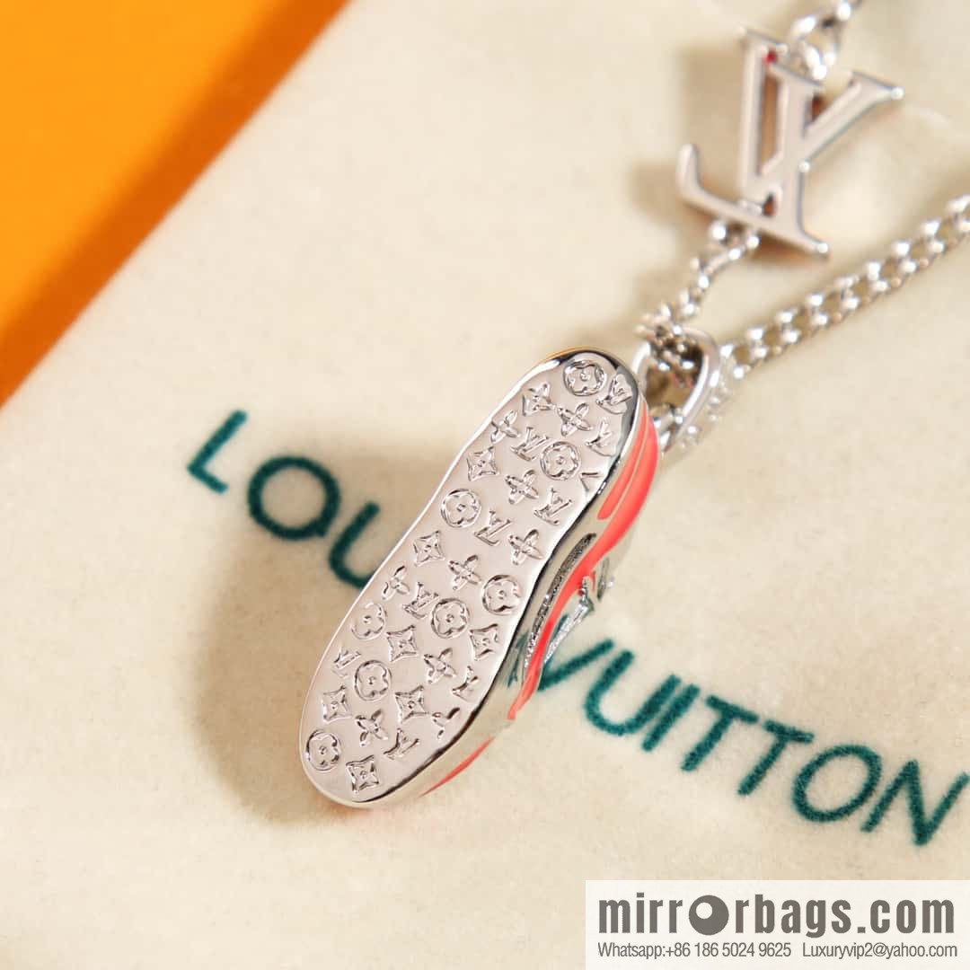 Louis Vuitton Louis Vuitton IV TRAINER sneaker necklace