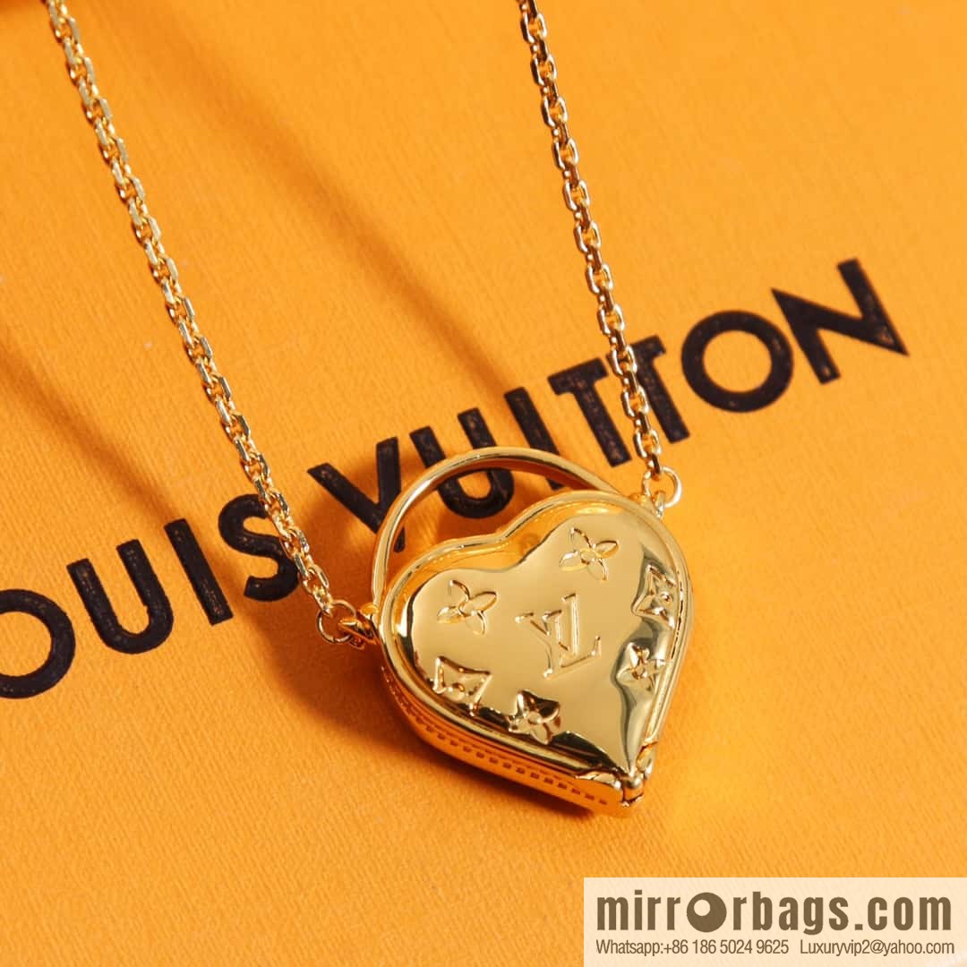 Louis Vuitton Louis Vuitton IV Gold Peach Heart Love ❤️ Necklace