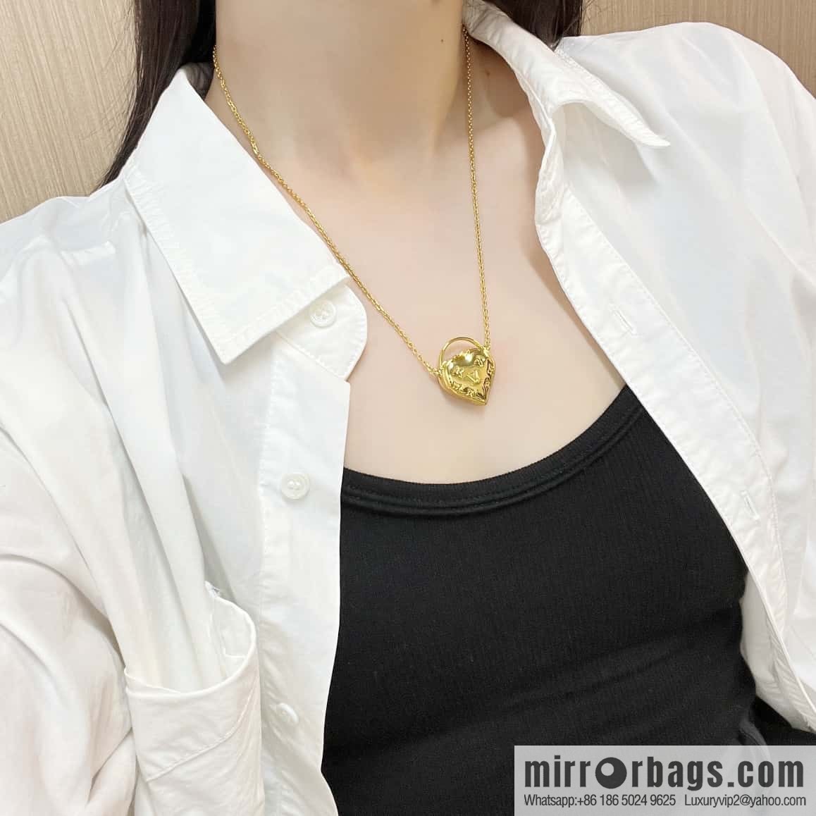 Louis Vuitton Louis Vuitton IV Gold Peach Heart Love ❤️ Necklace