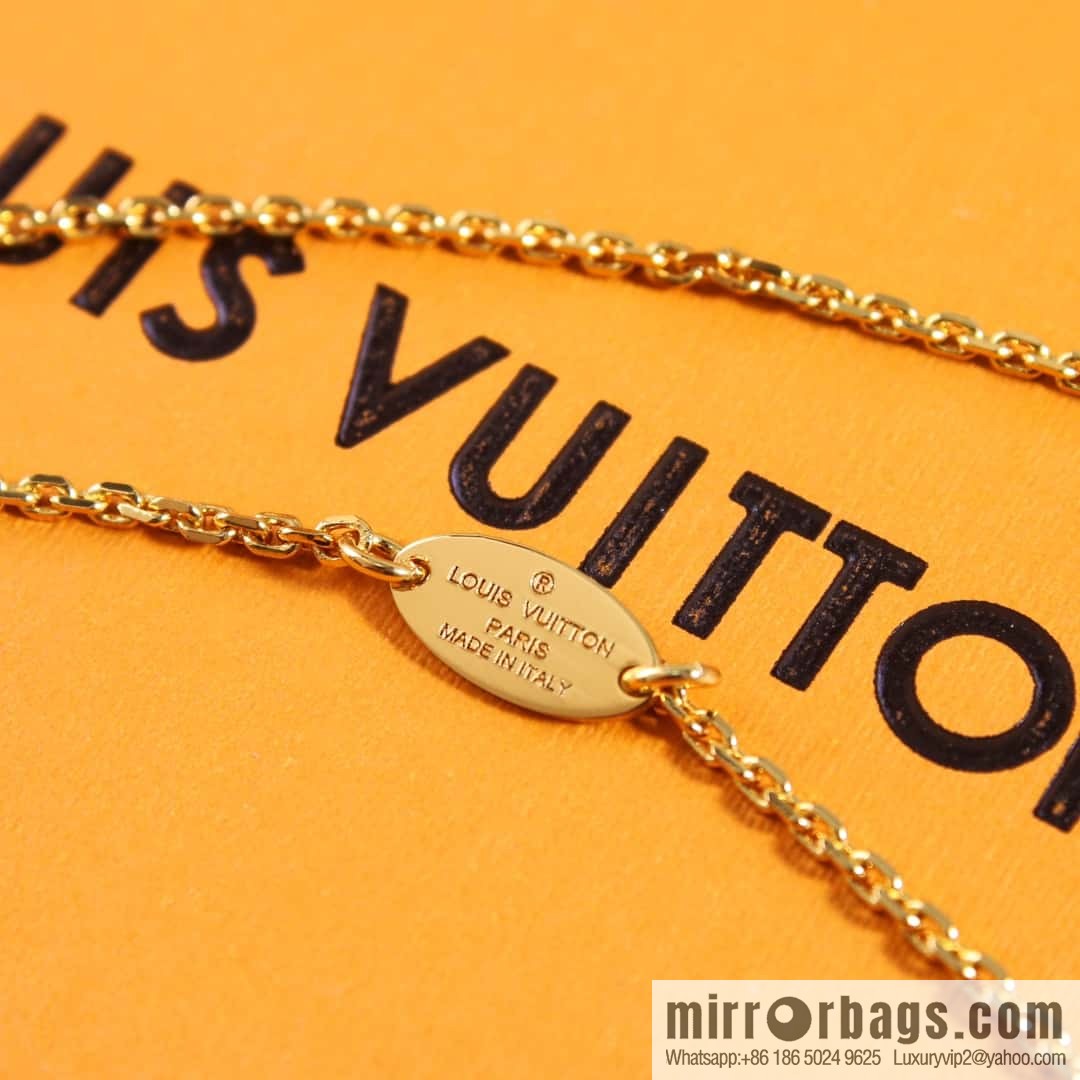 Louis Vuitton Louis Vuitton IV Gold Peach Heart Love ❤️ Necklace