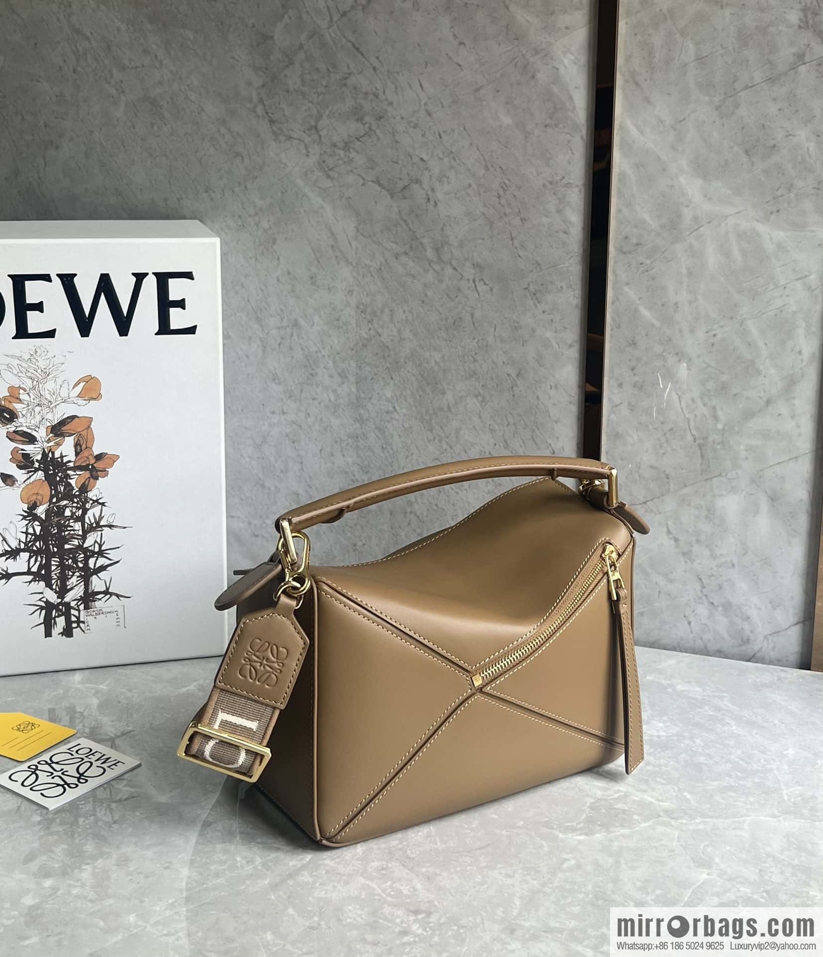 LOEWE Puzzle 24CM bag leather small geometric bag 0189 brown