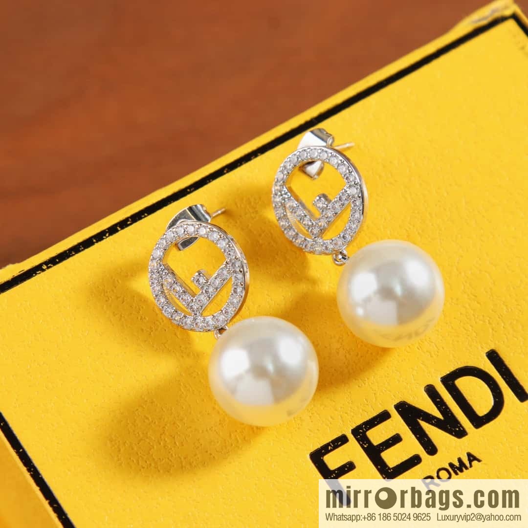 New FENDI Fendi full diamond hollow double F pearl stud earrings