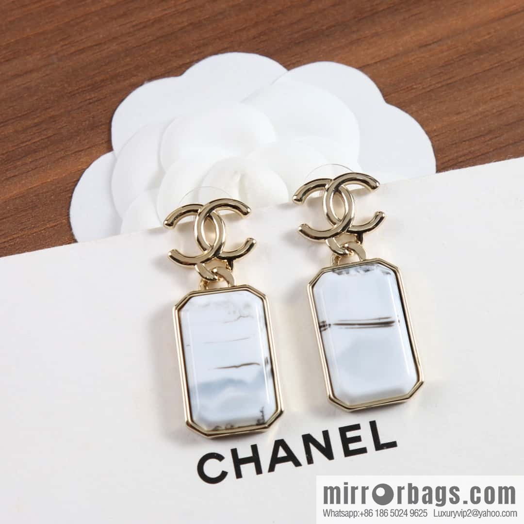 New ☑️ Chanel C2 double c strip earrings