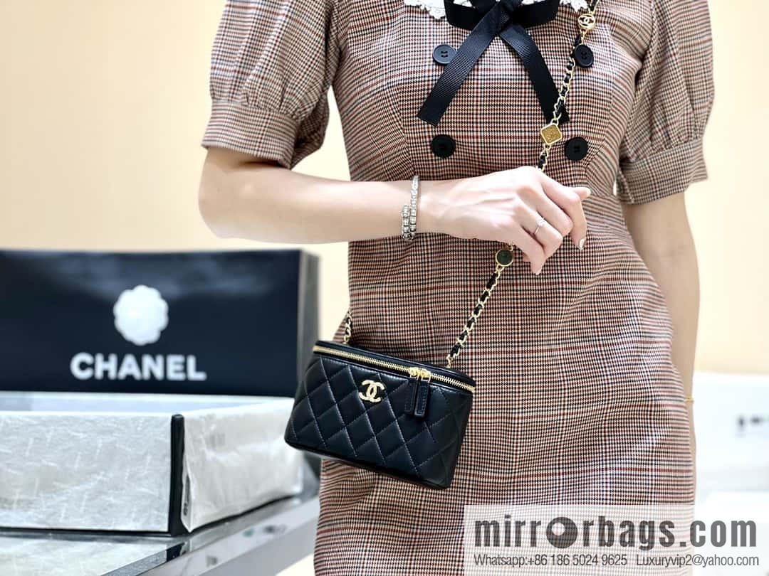 CHANEL 23A Premium Handicraft Collection, Limited Edition Gem chain strap box bag AP3416 black