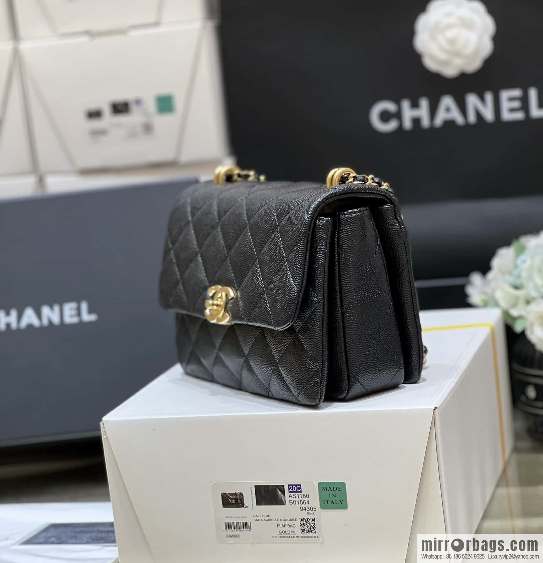 CHANEL 22k autumn and winter high-end ready-to-wear series, lychee leather square fat AS3580 black