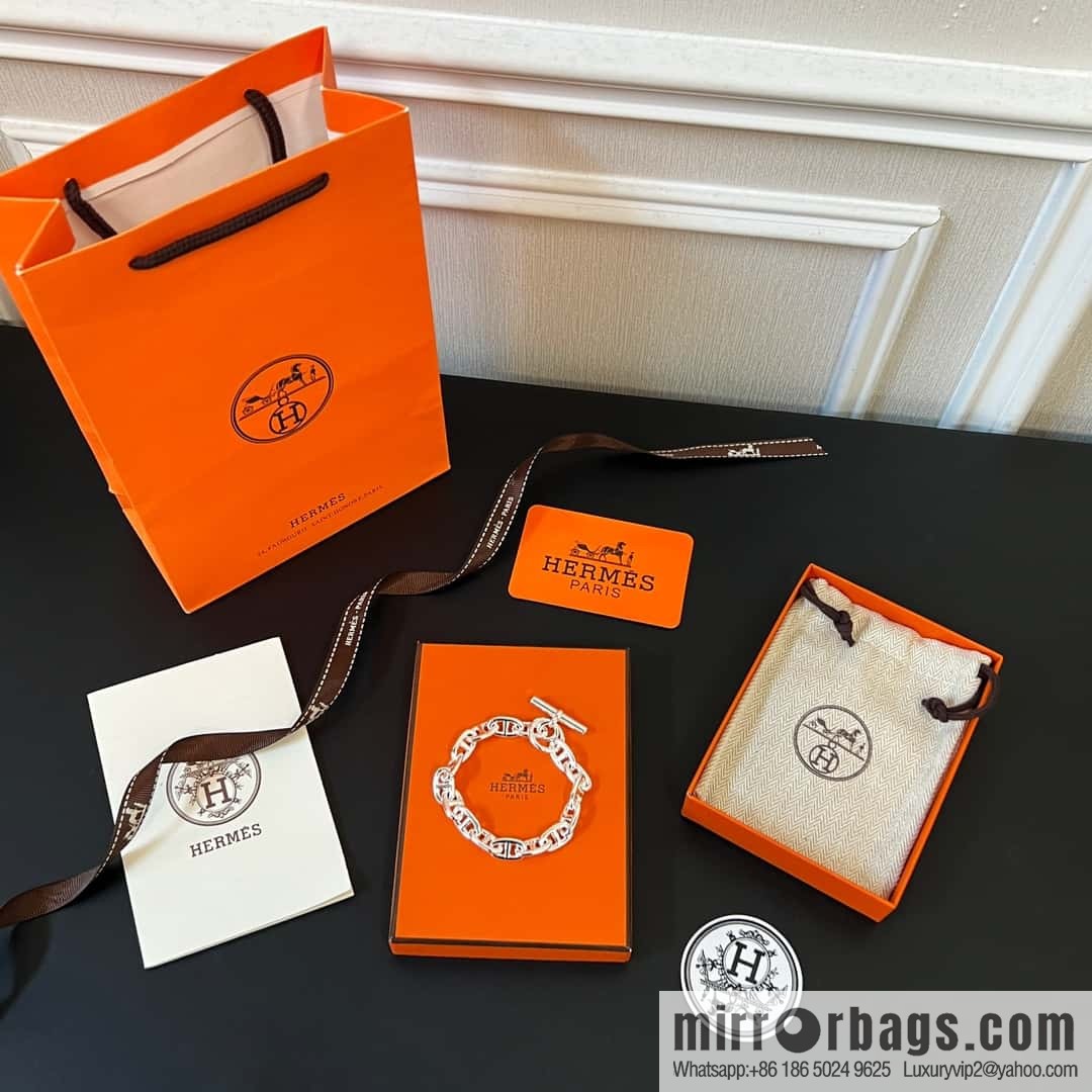 Narrow version, new ☑️ Hermès HERMES pig nose OT bracelet