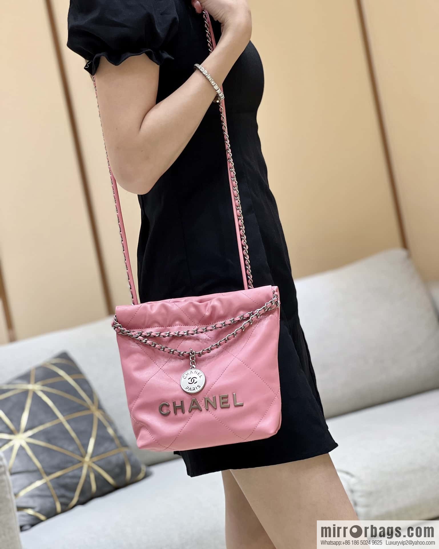 CHANEL 23S spring and summer series mini 22 bags AS3980 pink