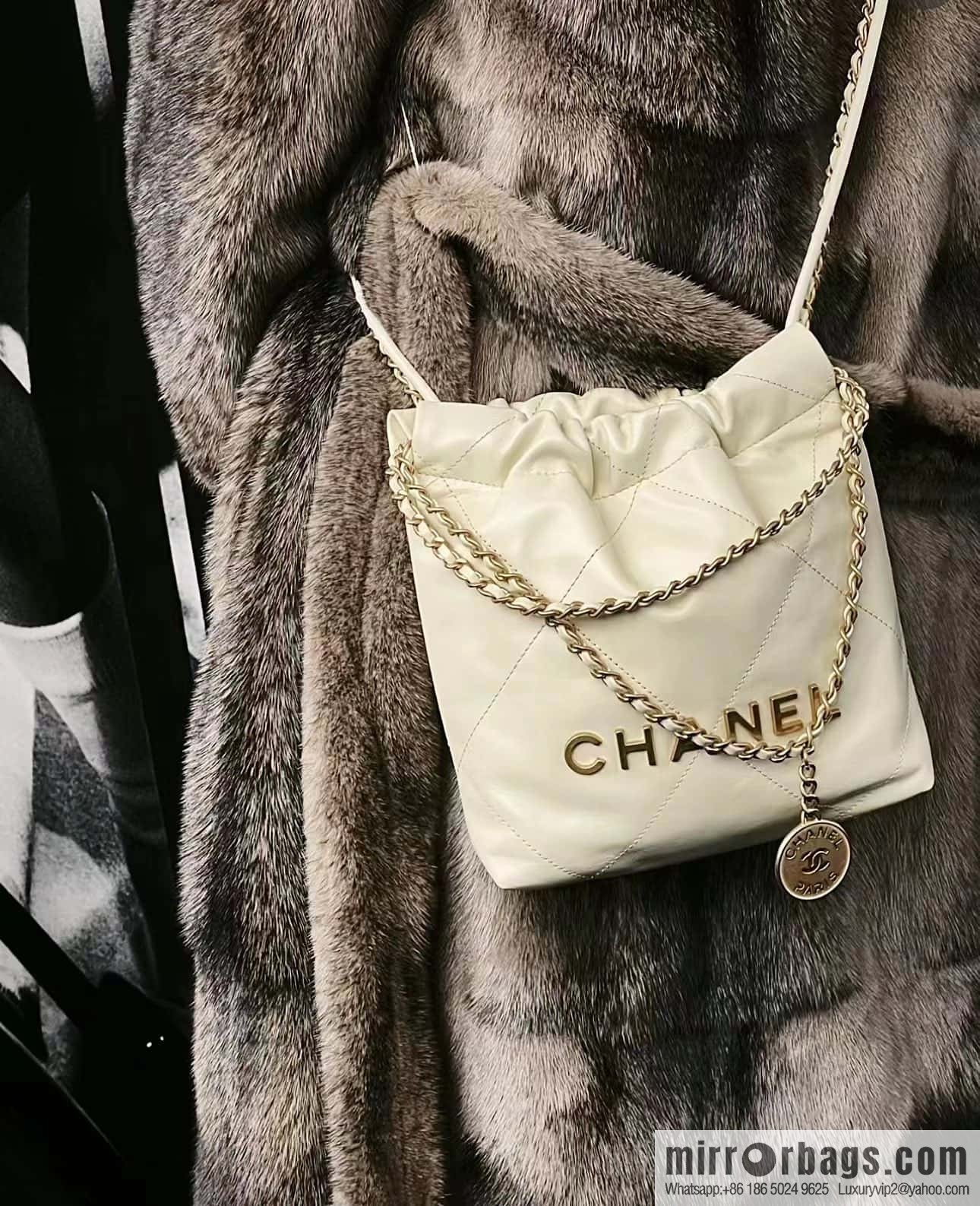 CHANEL 23S spring and summer series mini 22 bags AS3980 chick yellow