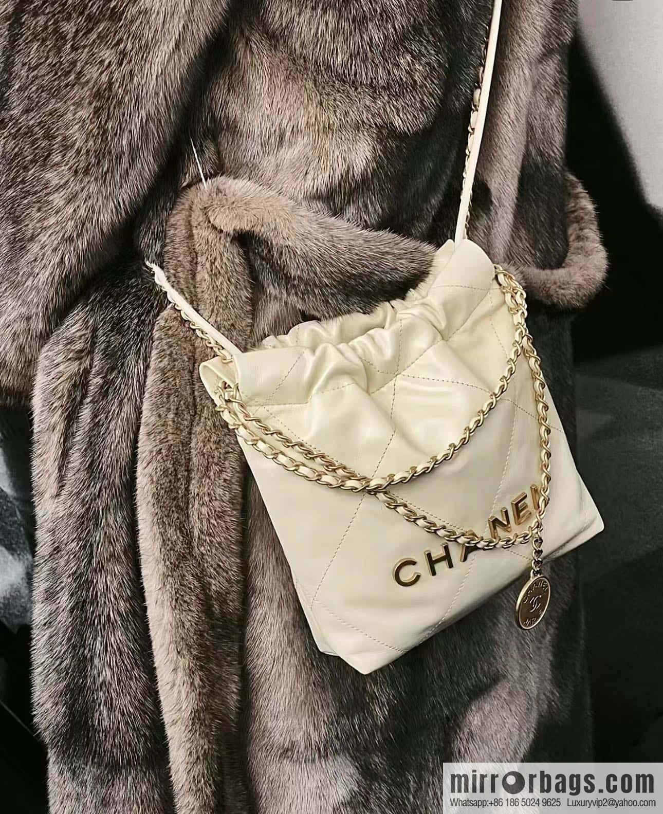 CHANEL 23S spring and summer series mini 22 bags AS3980 chick yellow