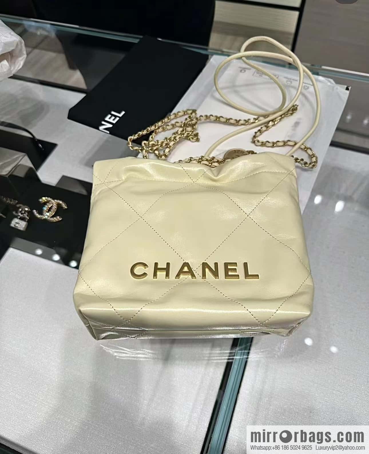 CHANEL 23S spring and summer series mini 22 bags AS3980 chick yellow