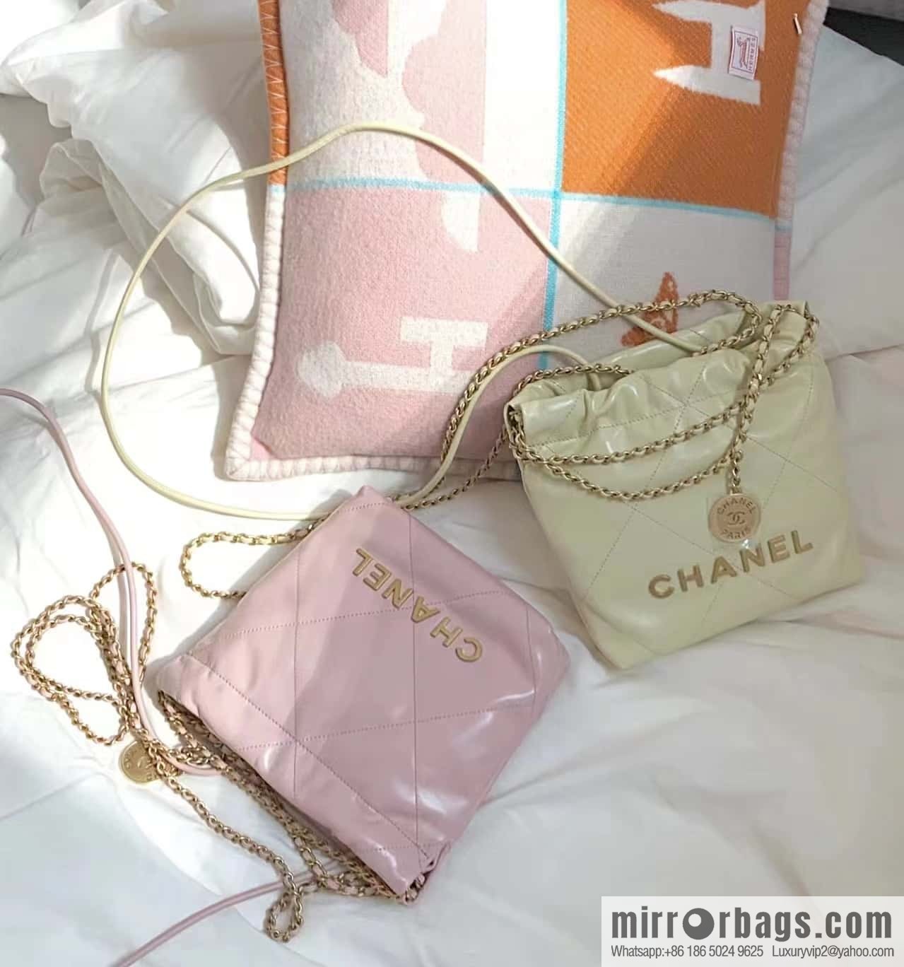 CHANEL 23S spring and summer series mini 22 bags AS3980 chick yellow
