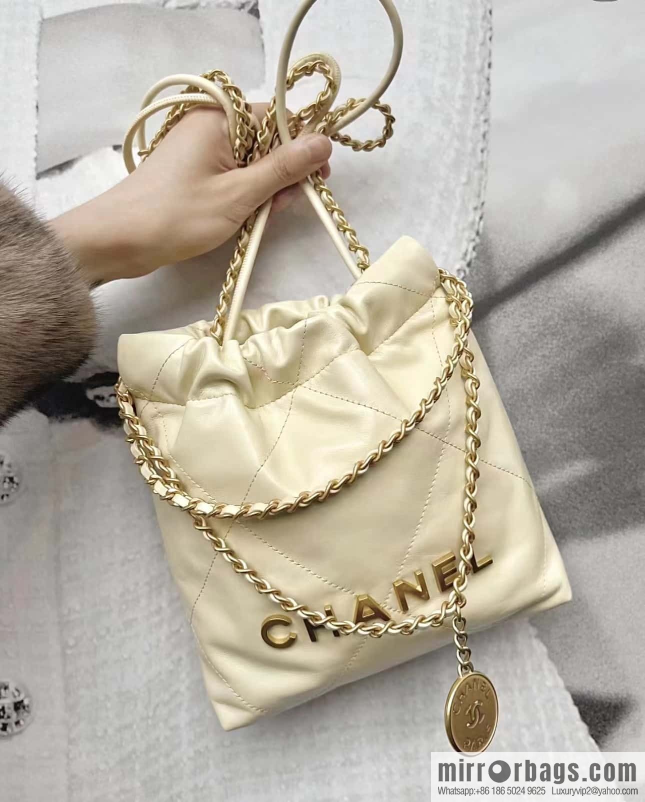 CHANEL 23S spring and summer series mini 22 bags AS3980 chick yellow