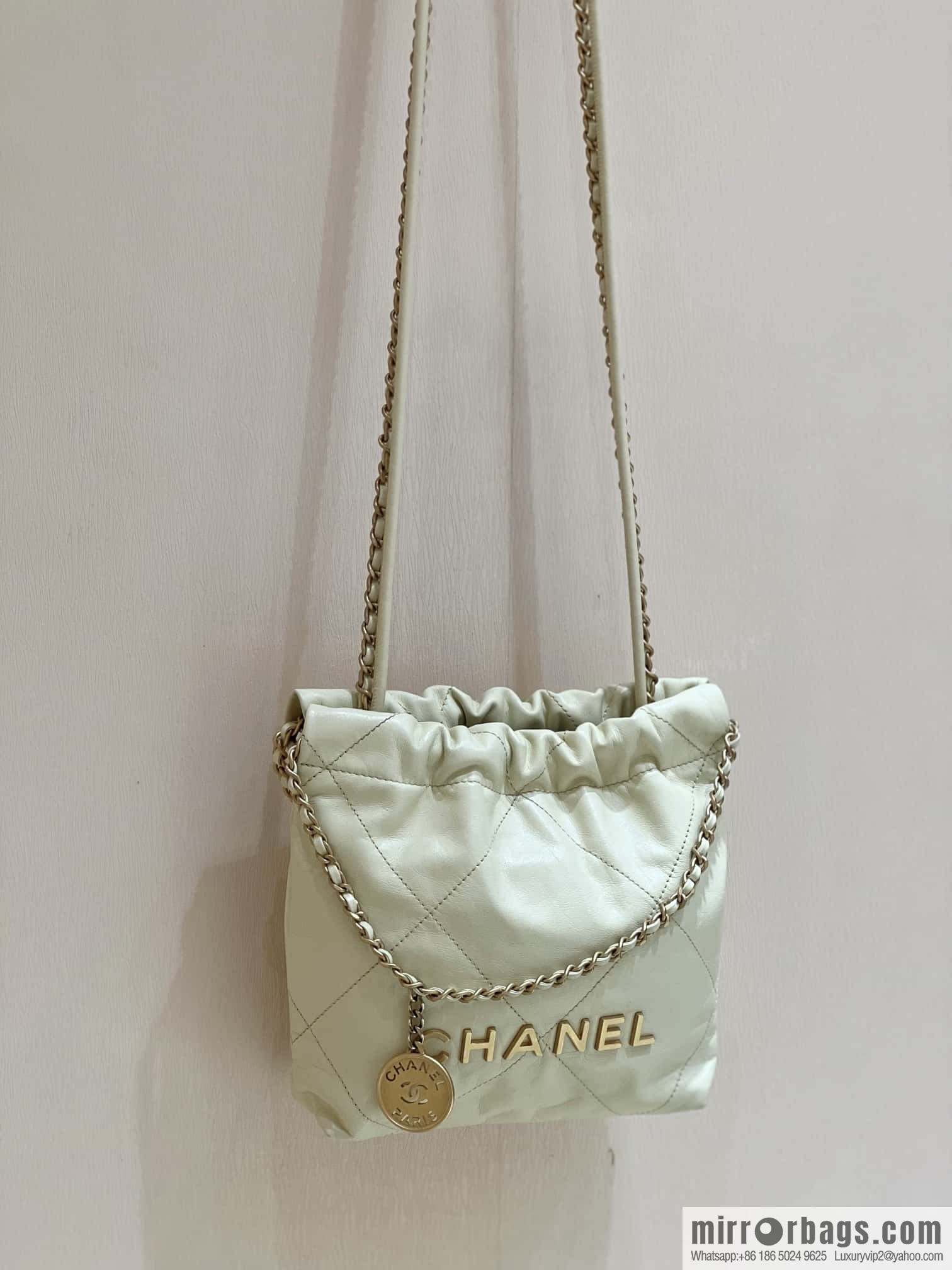 CHANEL 23S spring and summer series mini 22 bags AS3980 chick yellow