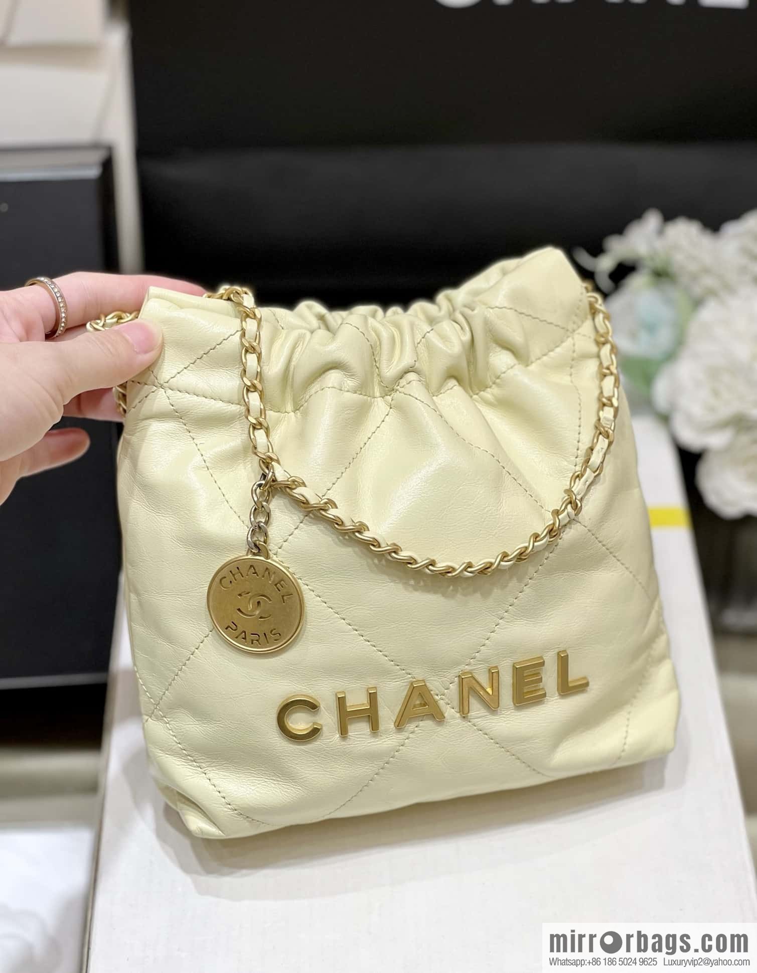CHANEL 23S spring and summer series mini 22 bags AS3980 chick yellow
