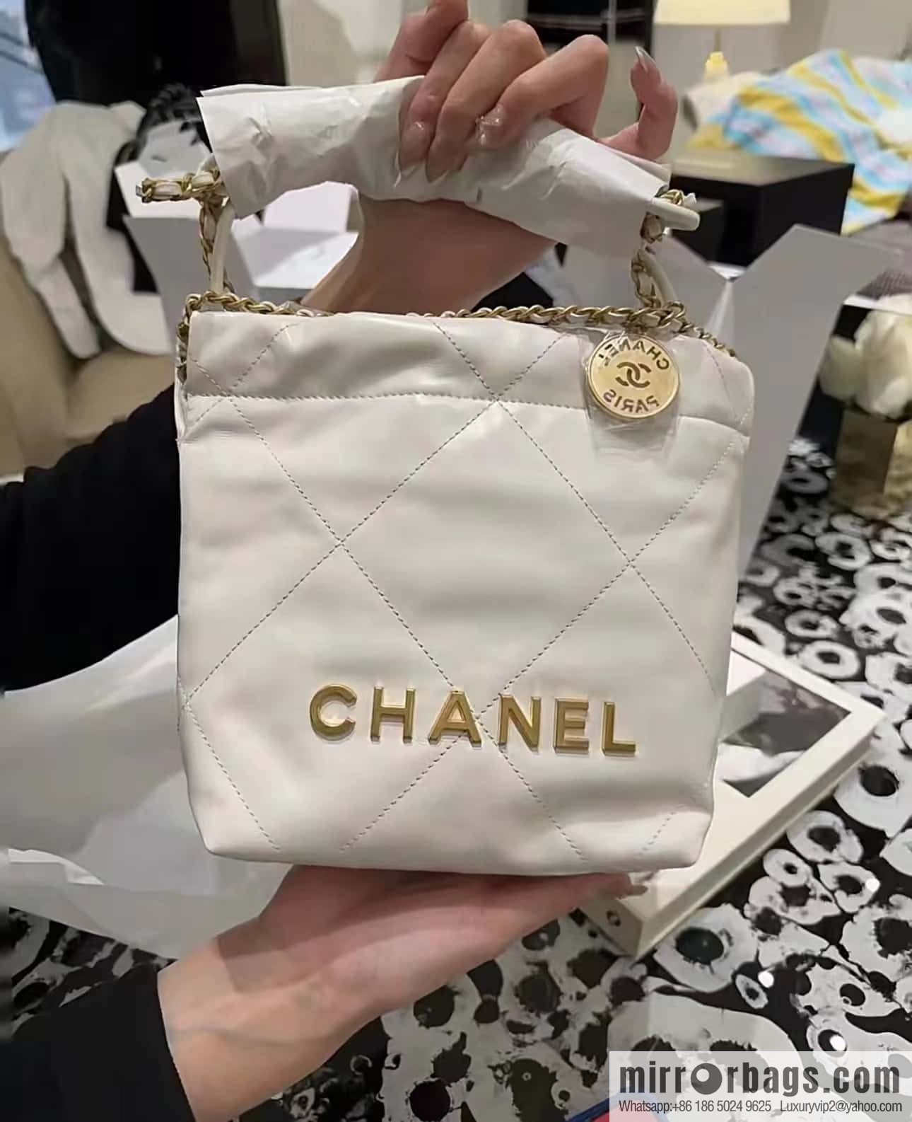 CHANEL 23S spring and summer series mini 22 bags AS3980 white