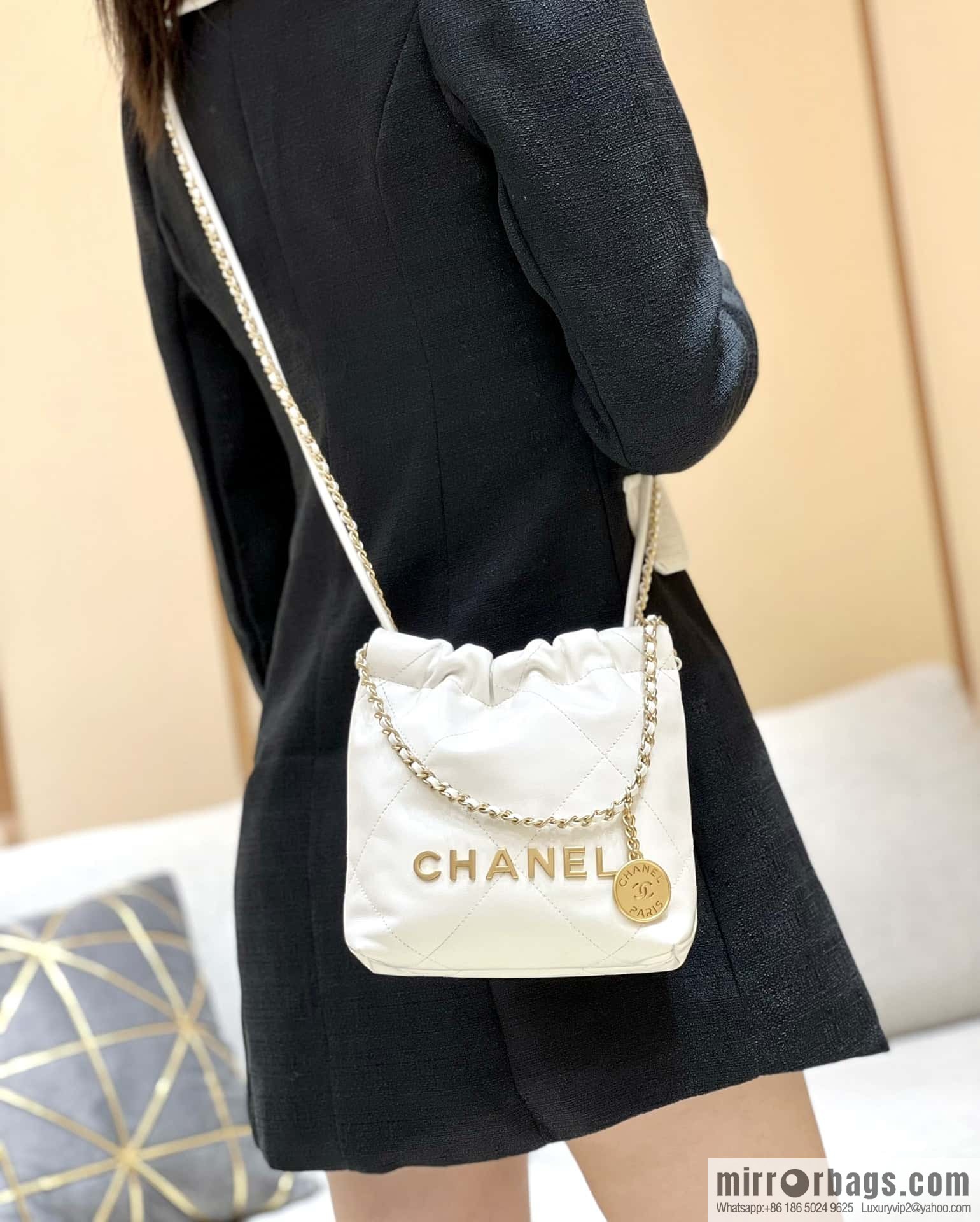 CHANEL 23S spring and summer series mini 22 bags AS3980 white